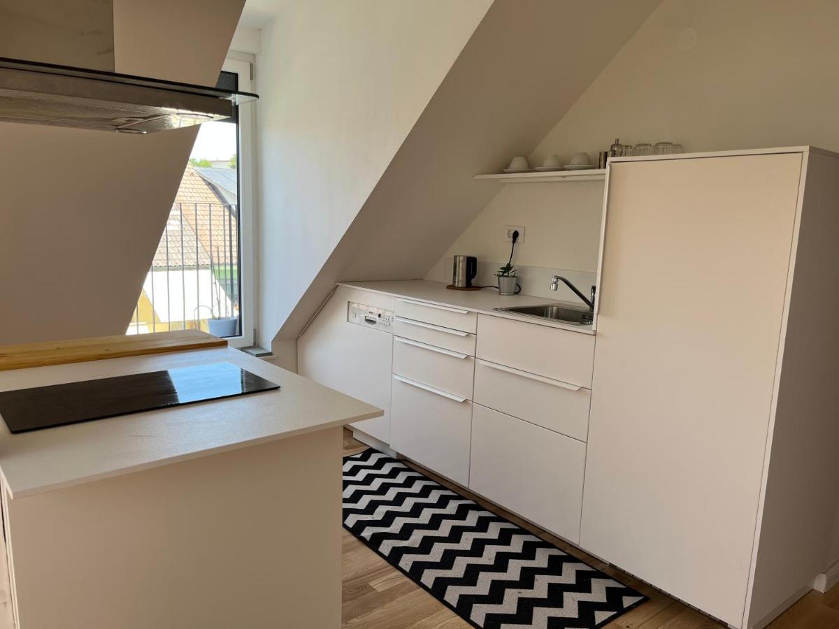 Apartment Malina - Free Private Parking Ljubljana Extérieur photo